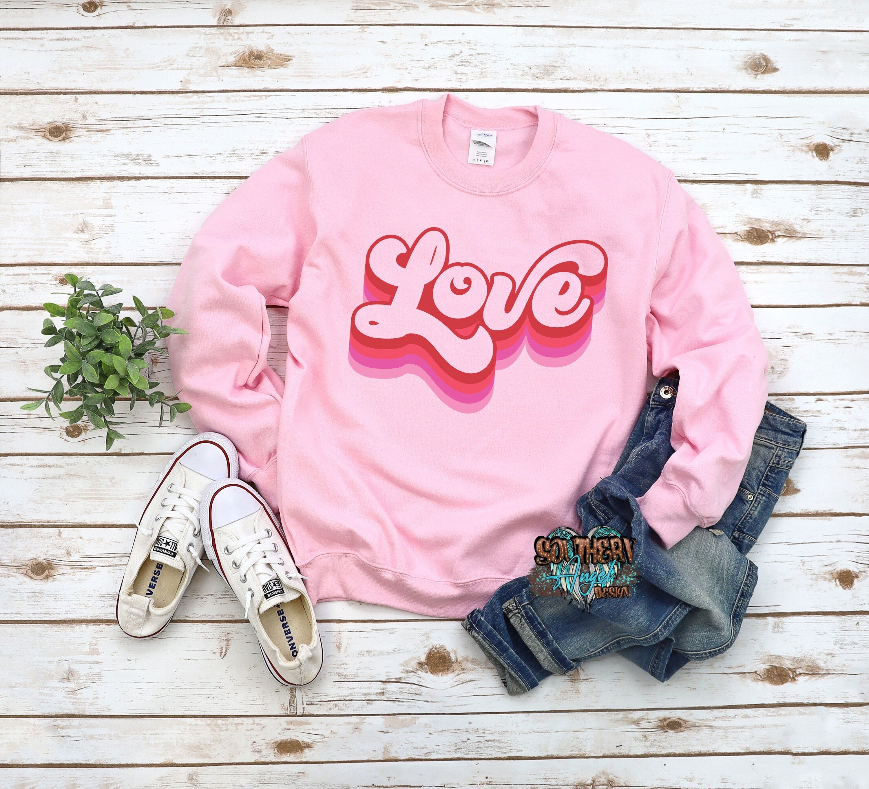 Retro Love Sweatshirt, Retro Love Shirt, Valentine’s Shirt, Valentine’s Sweatshirt, Valentine’s Day Shirt, Be Mine, Heart Sweatshirt