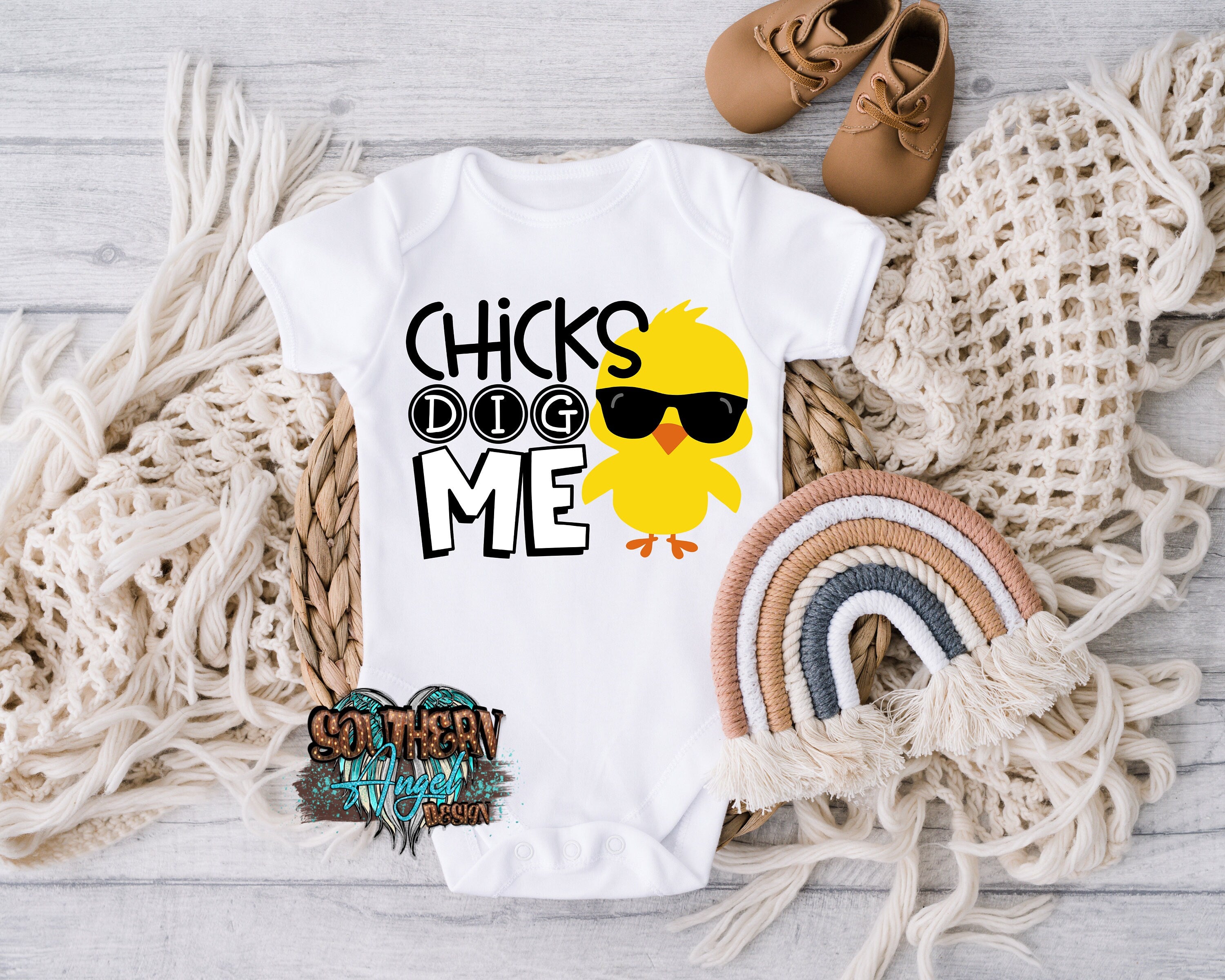 Boy's Easter shirt, Chicks Dig Me shirt, Toddler Easter shirt, Kids Easter shirt, Easter Bunny shirt, Girls Easter shirt, Baby Easter outfit