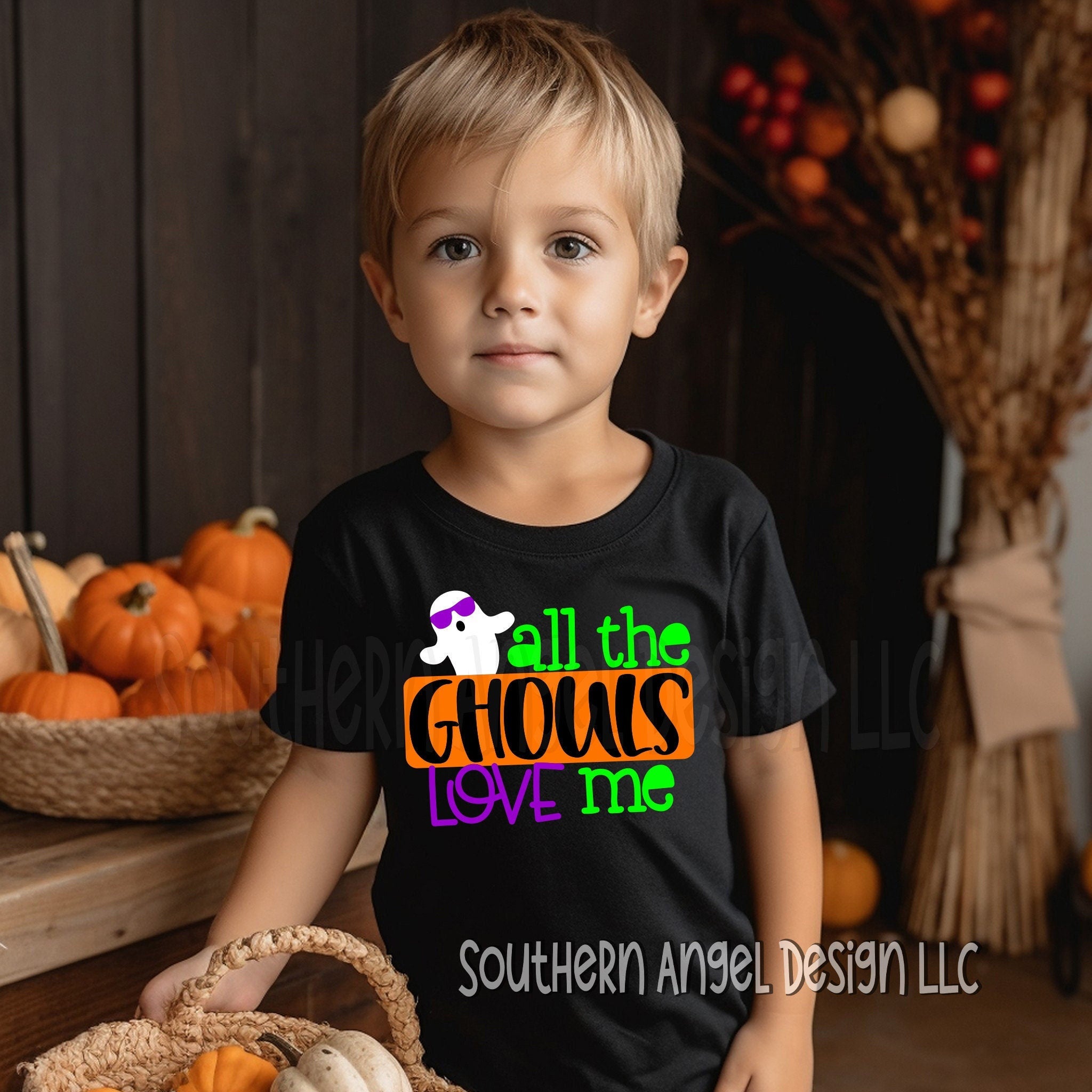 All the ghouls love me t-shirt